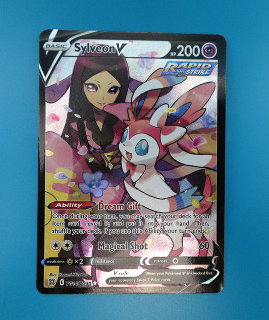 Sylveon V - SWSH09: Brilliant Stars Trainer Gallery (SWSH09:TG)